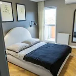 Solar Apartments I Stare Miasto 10Min I Priv Parking Free I Winda I Balkon