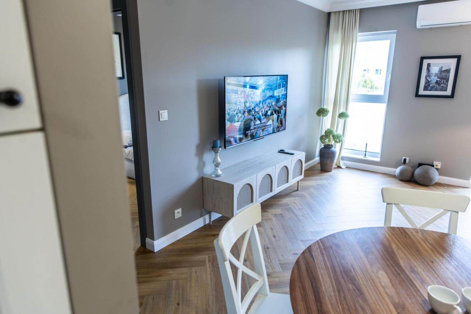 Solar I Stare 10min I Priv Parking Free I Winda I Balkon Apartment
