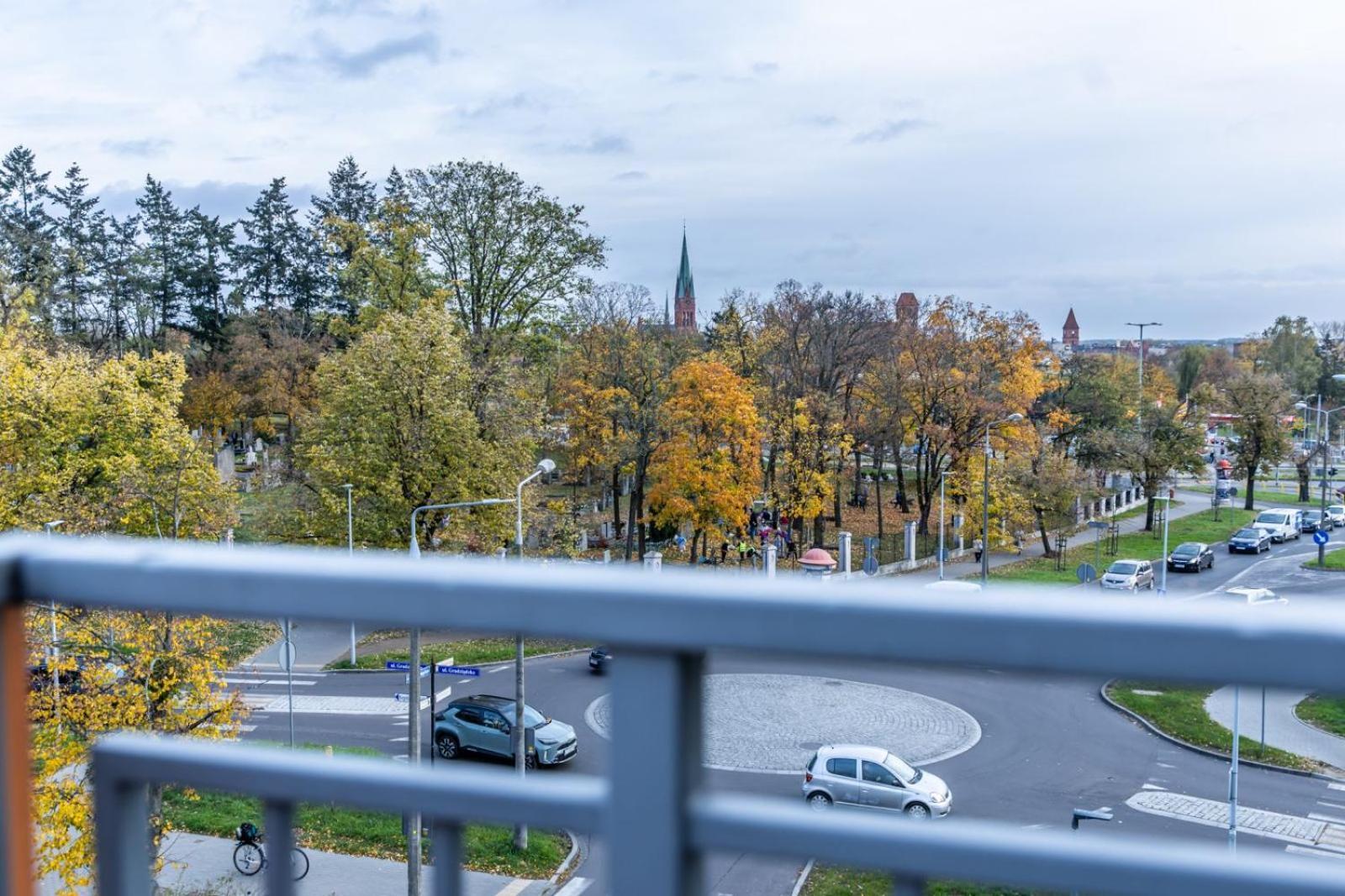 Apartment Solar I Stare 10min I Priv Parking Free I Winda I Balkon